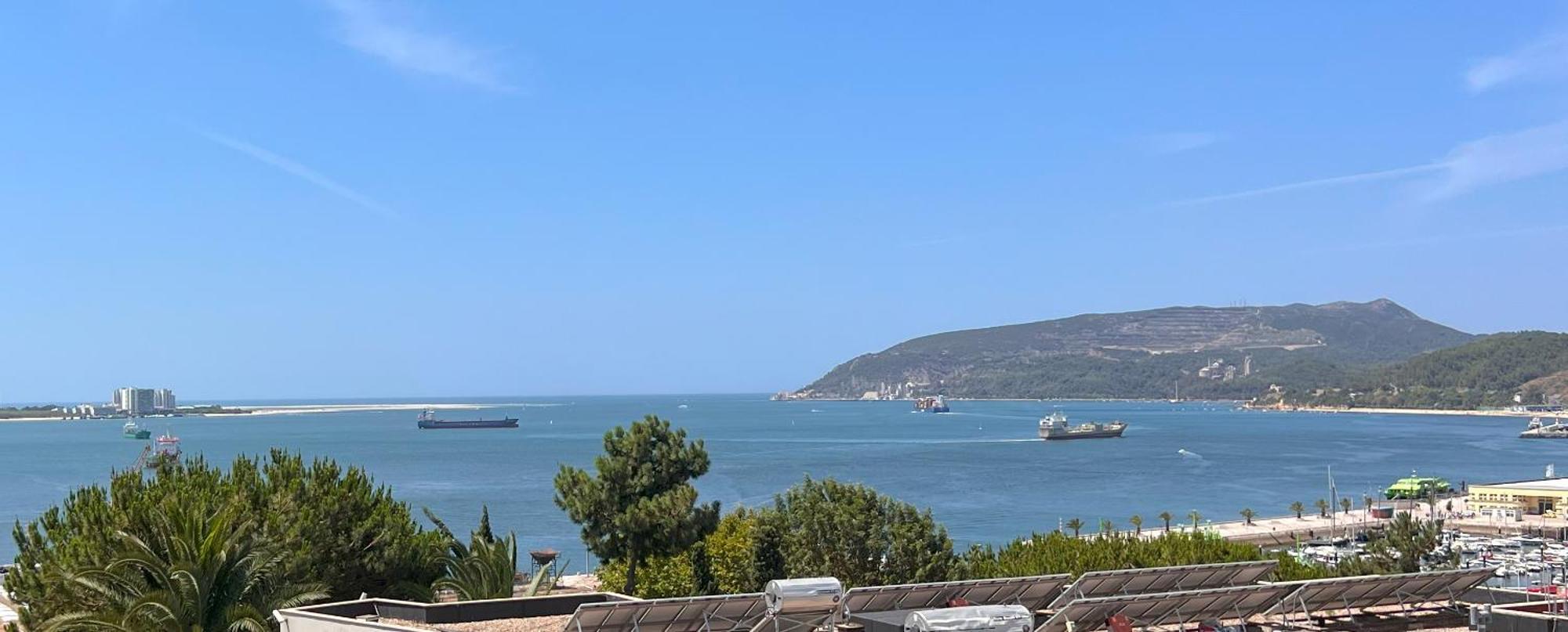 Sunset Bay View, Renovated Apt, By Timecooler Setubal Exterior photo
